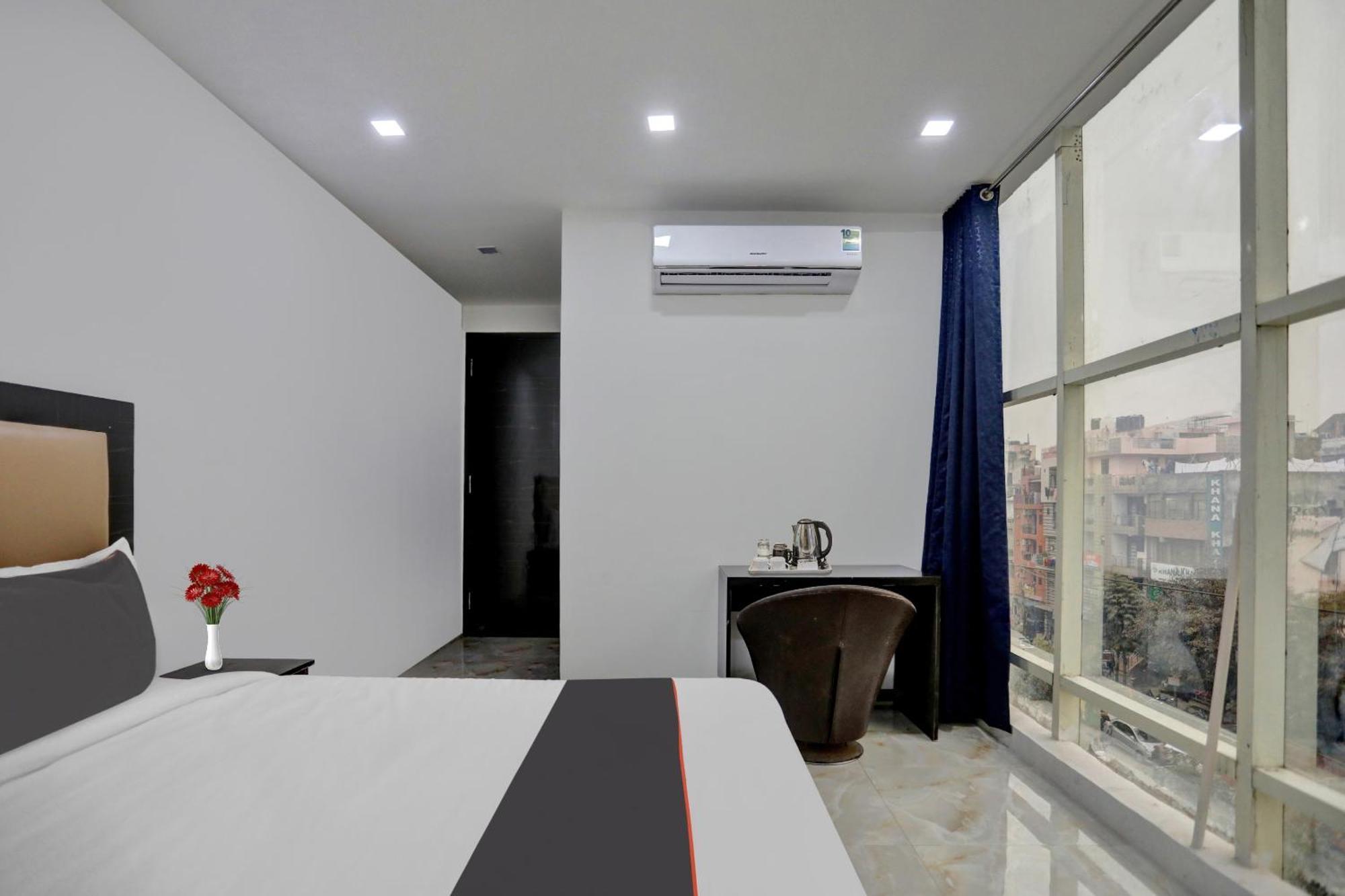 Hotel Super Townhouse The Arrow Near Lotus Temple à New Delhi Extérieur photo